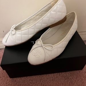 Chanel Ballet flats